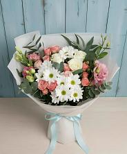 Букет цветов из:  Розы, Лизиантусы и Хризантемы в Пятигорском