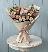 Букет цветов из:  Розы и Лизиантусы #REPLACE_PRED# Пятигорском