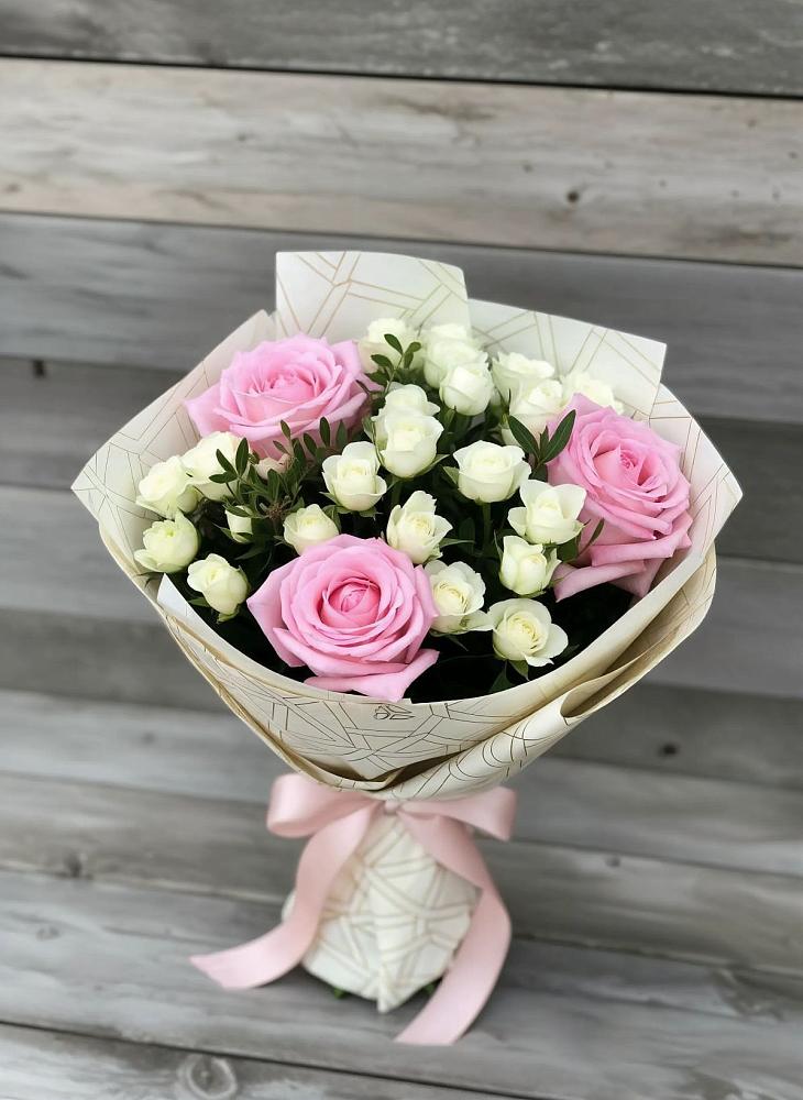 Букет цветов из: Розы в Пятигорском