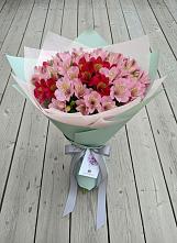 Букет цветов из:  Альстромерии в Пятигорском