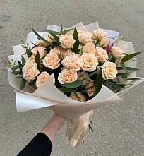Букет Кремовые розы Латте в Пятигорском