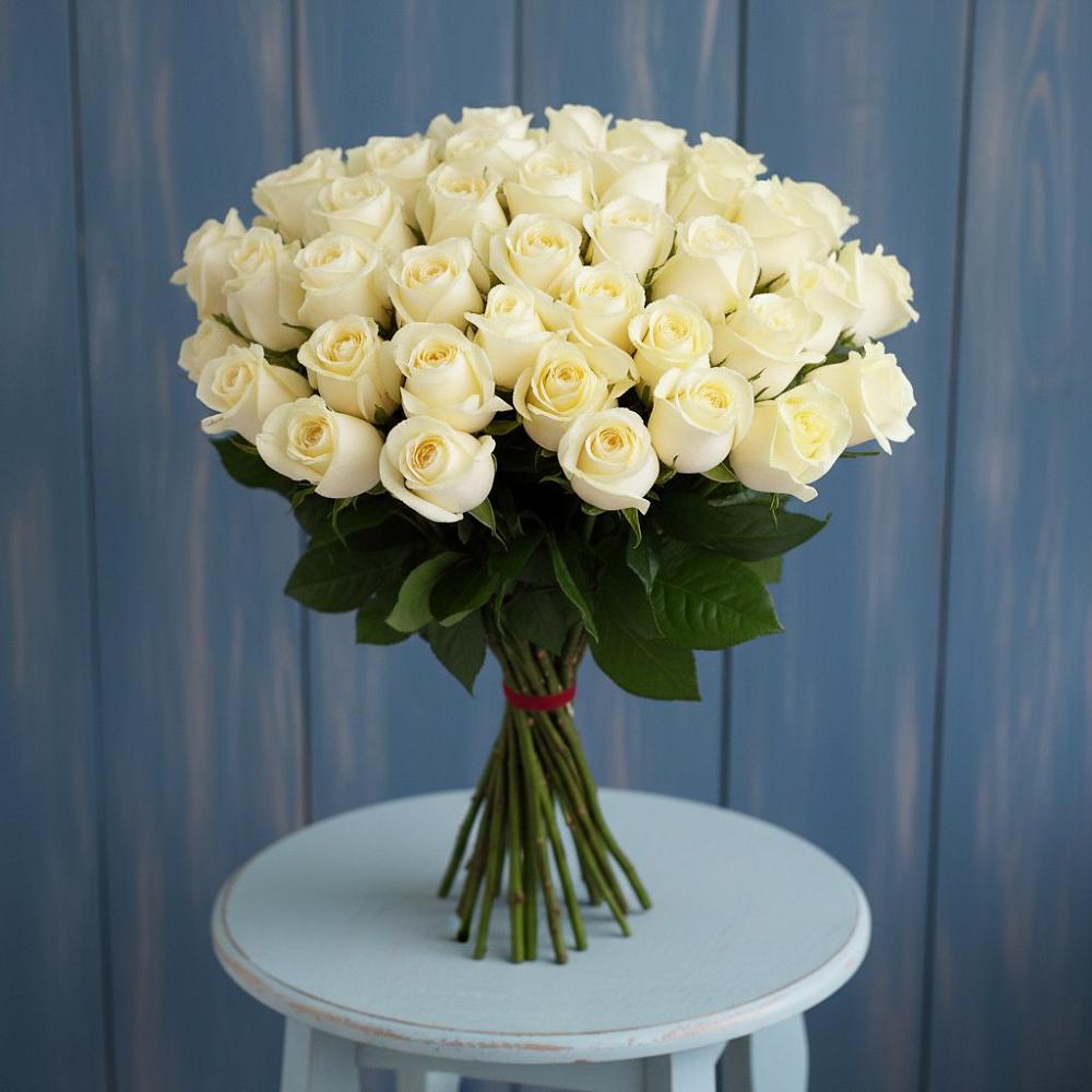 Букет 51 Белая роза Эдлесс Лав в Пятигорском