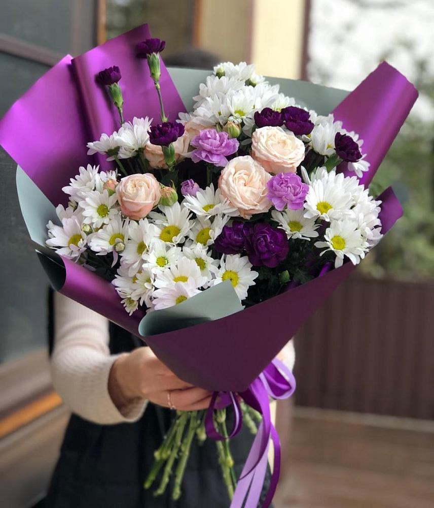 Букет цветов из: Хризантемы, Гвоздики и Розы в Пятигорском