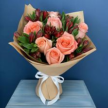 Букет цветов из:  Розы и Альстромерии в Пятигорском