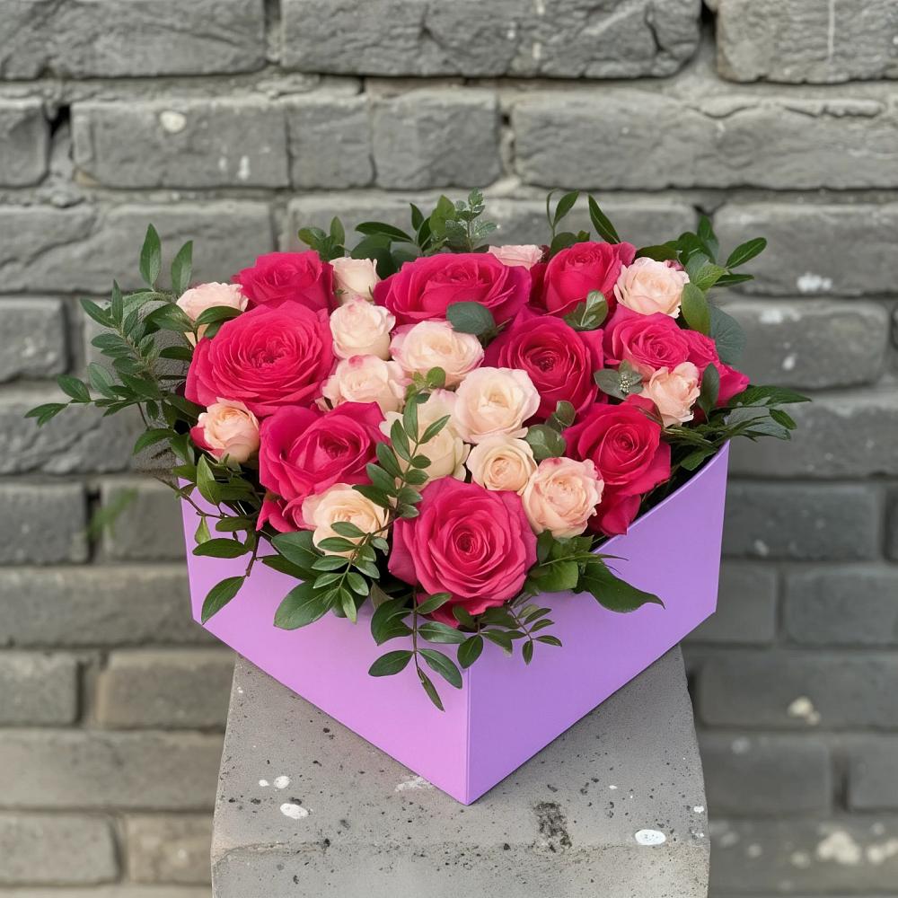 Цветочная композиция из Розы в коробке в Пятигорском