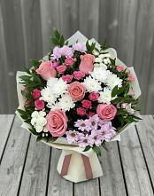 Букет цветов из:  Альстромерии, Гвоздики, Розы и Хризантемы в Пятигорском
