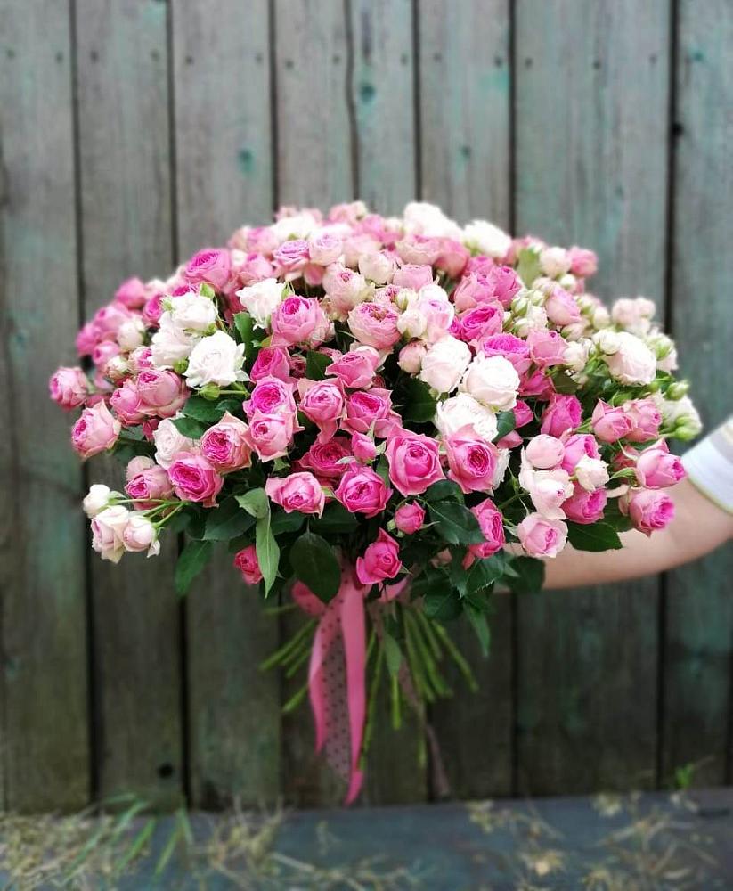 Букет Розовые кустовые розы Натали и Лав Лидия в Пятигорском