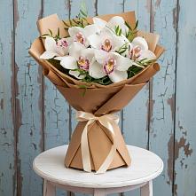 Букет цветов из:  Орхидеи и Розы в Пятигорском