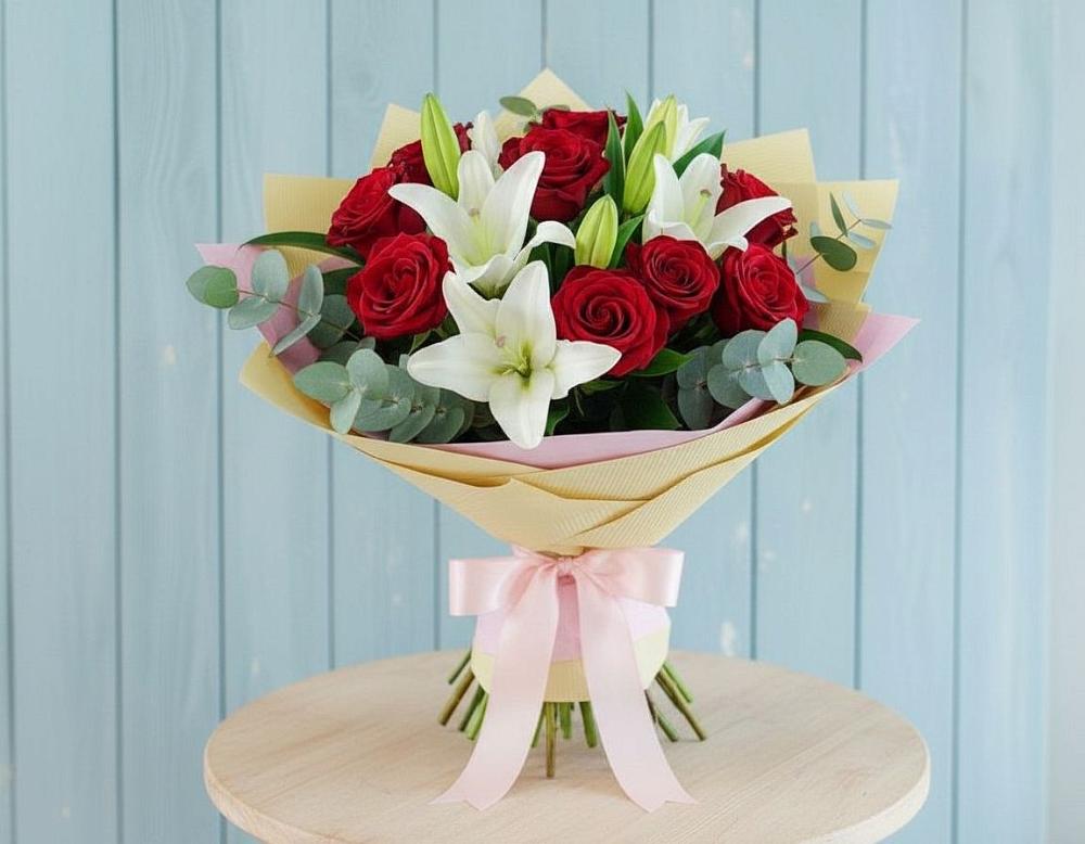 Букет цветов из: Лилии и Розы в Пятигорском