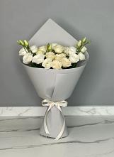 Букет цветов из:  Розы и Лизиантусы #REPLACE_PRED# Пятигорском